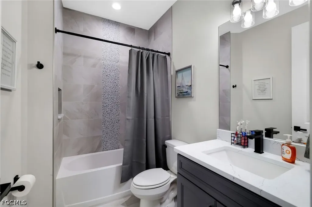 1806 NW 38th Place Cape Coral FL 33993