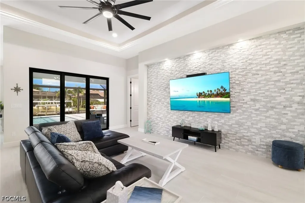 1806 NW 38th Place Cape Coral FL 33993