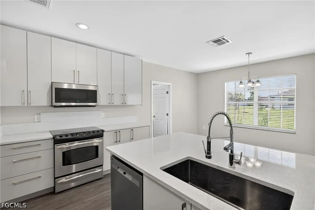 3900 4th Street SW Lehigh Acres FL 33976
