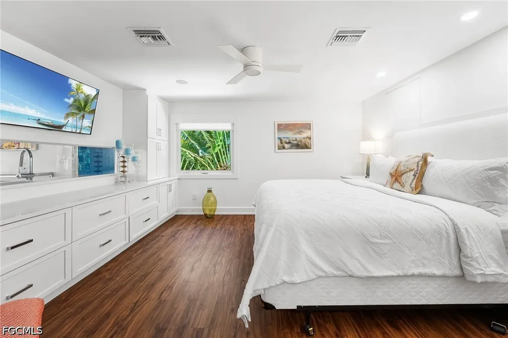 4577 Waters Edge Lane Sanibel FL 33957