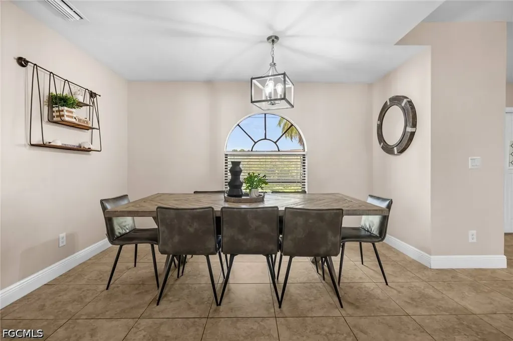 3411 SW 2nd Avenue Cape Coral FL 33914
