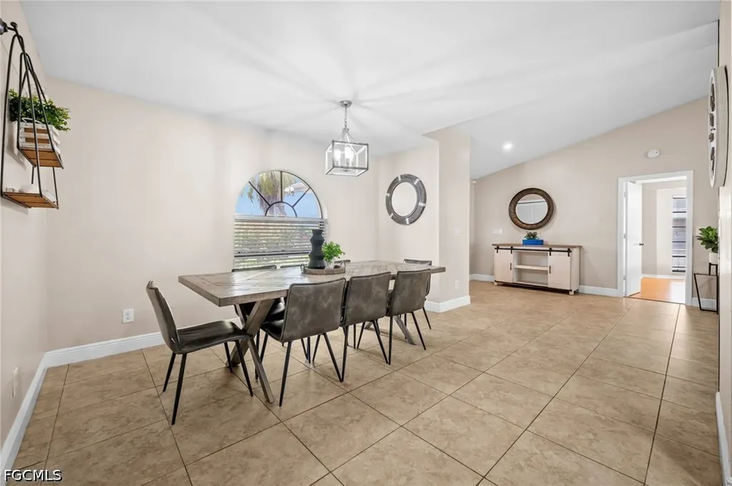 3411 SW 2nd Avenue Cape Coral FL 33914