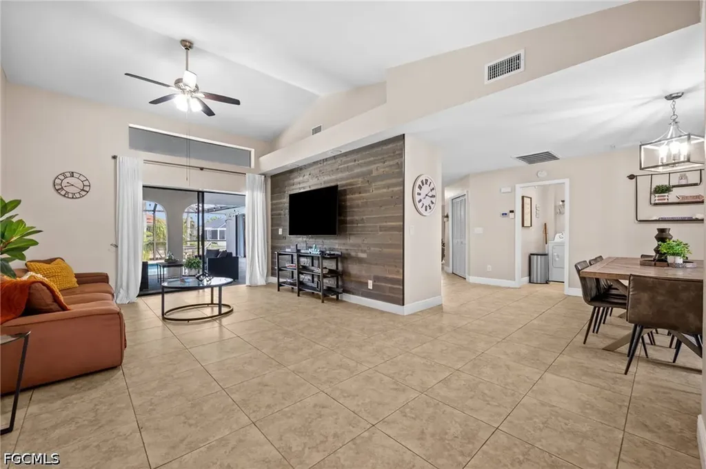 3411 SW 2nd Avenue Cape Coral FL 33914