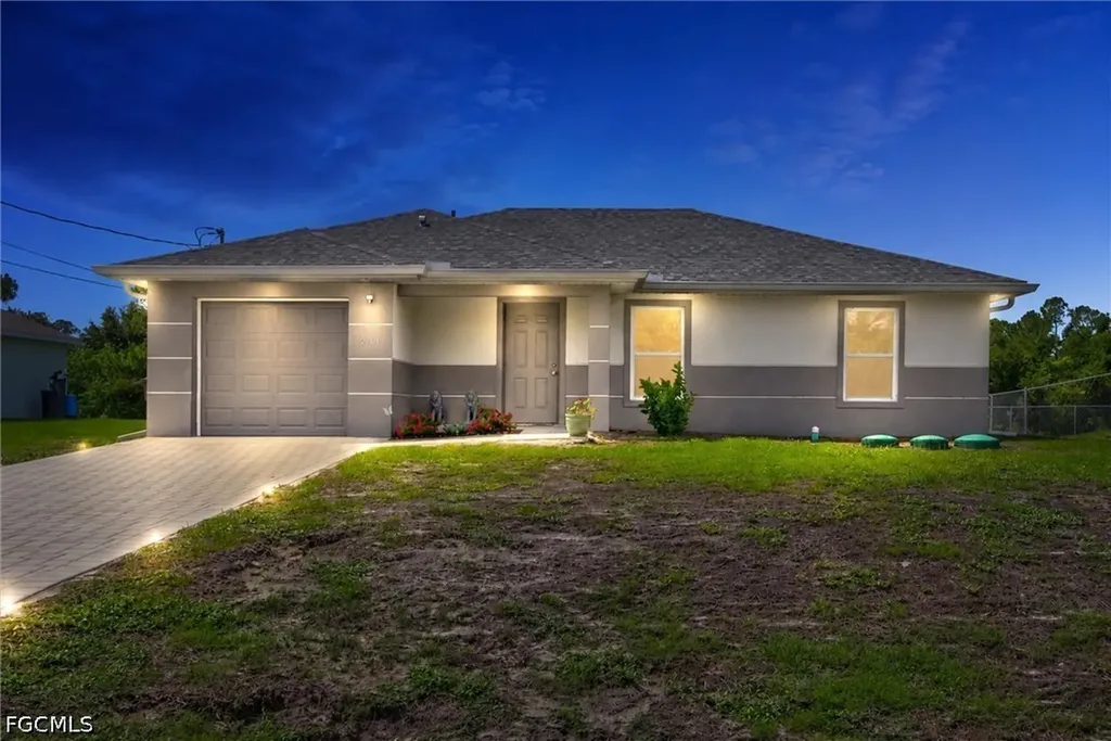 2701 Darlene Place Lehigh Acres FL 33971