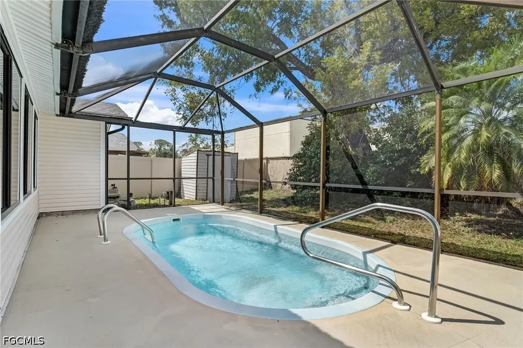 5581 Longleaf Drive North Fort Myers FL 33917