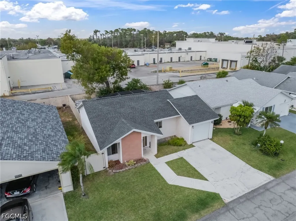 5581 Longleaf Drive North Fort Myers FL 33917