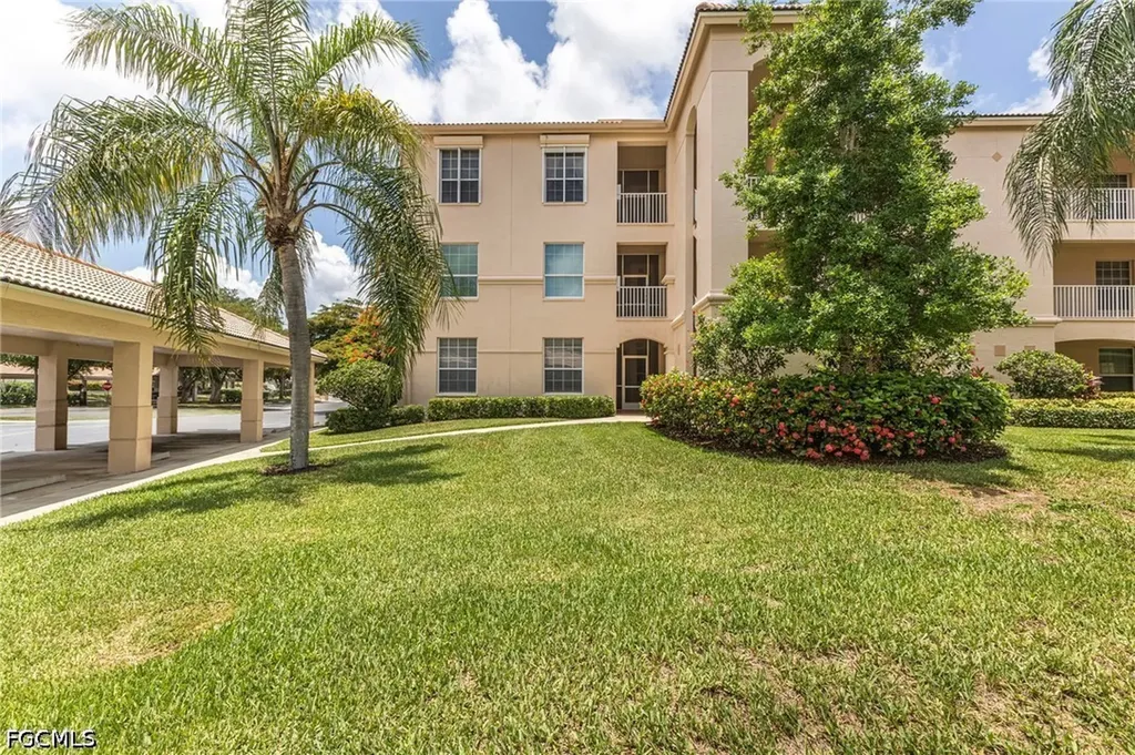 9110 Southmont Cove Fort Myers FL 33908