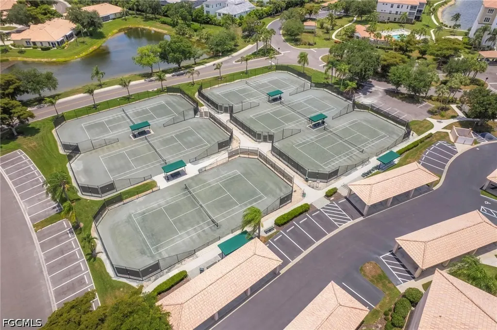 9110 Southmont Cove Fort Myers FL 33908