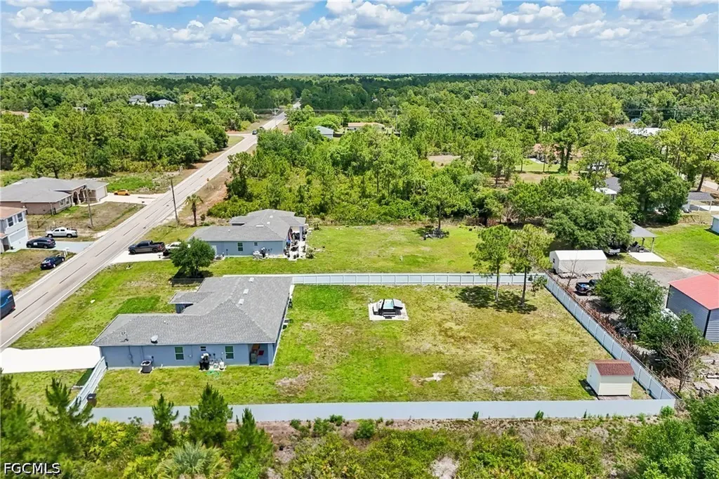 910 Richmond Avenue N Lehigh Acres FL 33972