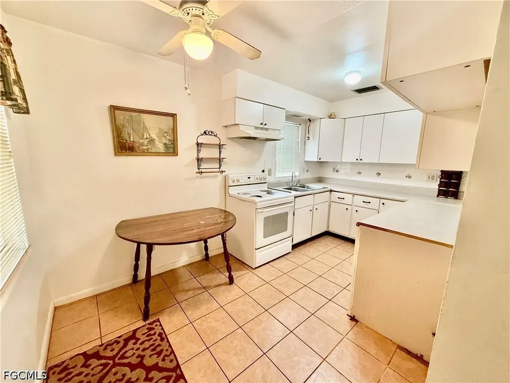 217 Oaklawn Court Lehigh Acres FL 33936