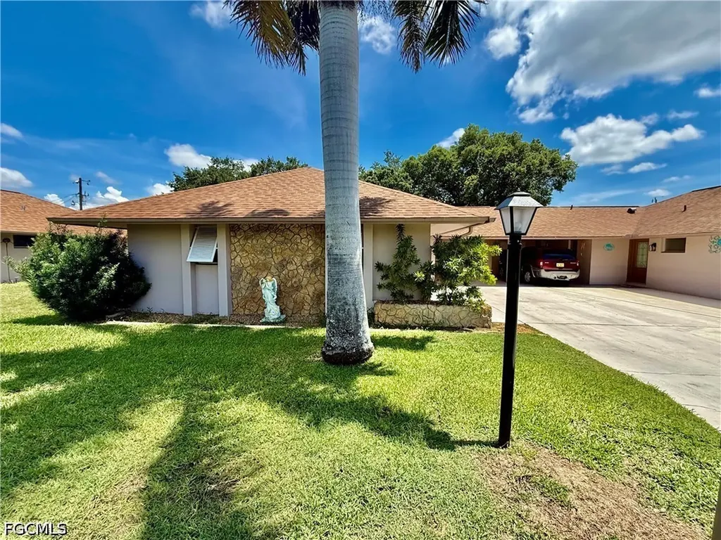 217 Oaklawn Court Lehigh Acres FL 33936
