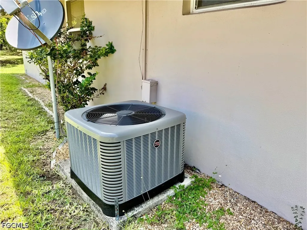 217 Oaklawn Court Lehigh Acres FL 33936
