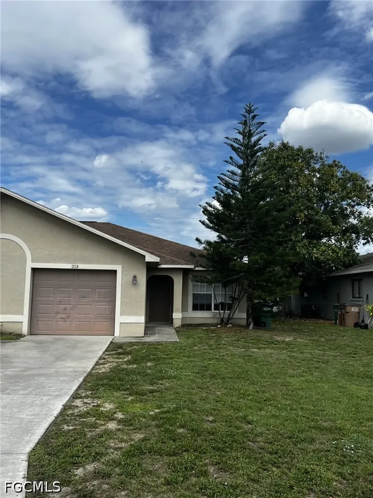 213 SE 23rd Place Cape Coral FL 33990