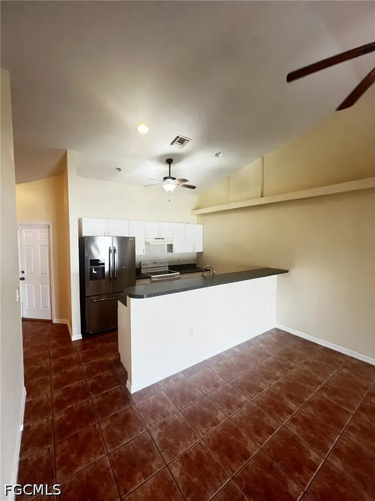 213 SE 23rd Place Cape Coral FL 33990