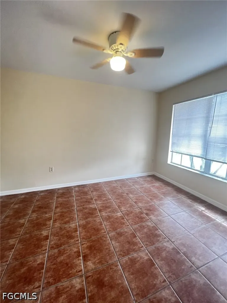213 SE 23rd Place Cape Coral FL 33990