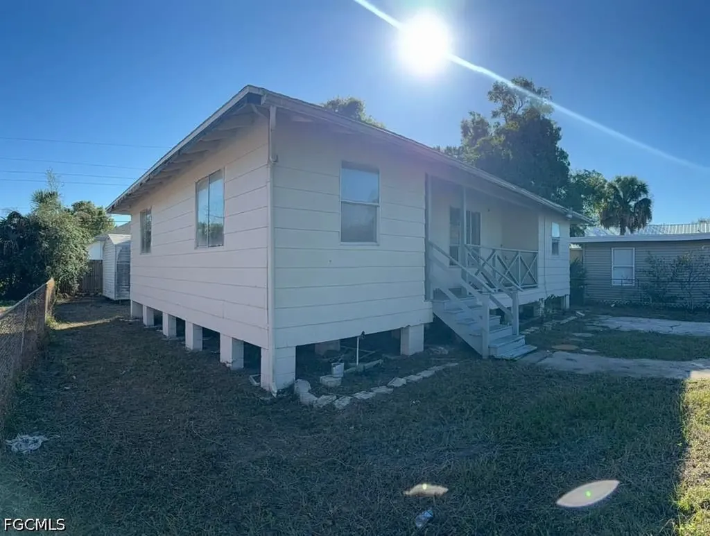 3316 Armstrong Court Fort Myers FL 33916
