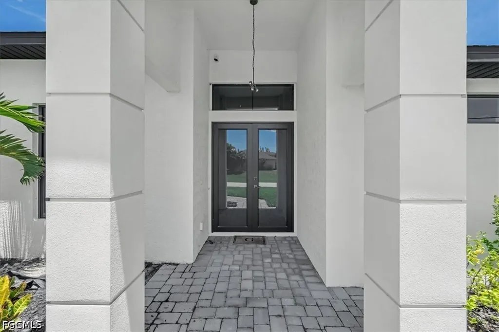 1419 SW 21st Avenue Cape Coral FL 33991