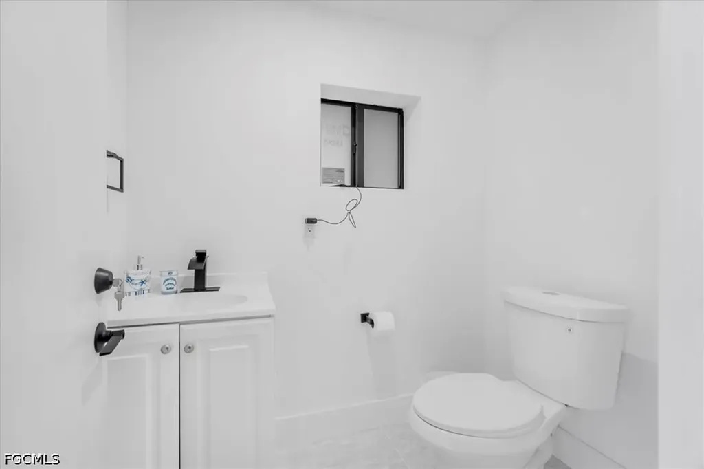 3728 SE 18th Avenue Cape Coral FL 33904