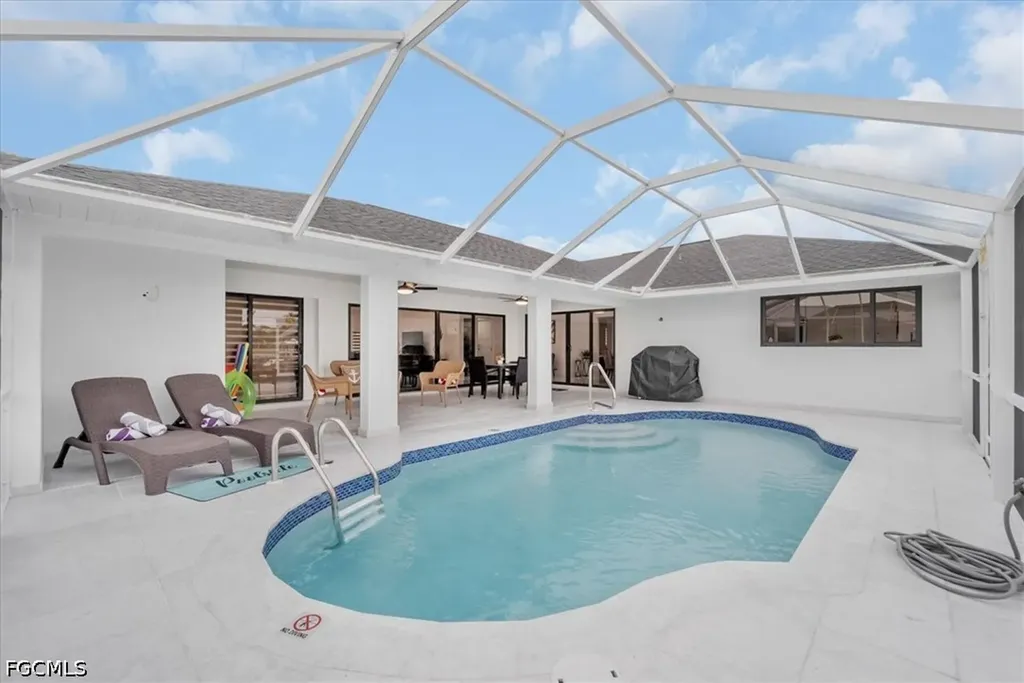 3728 SE 18th Avenue Cape Coral FL 33904