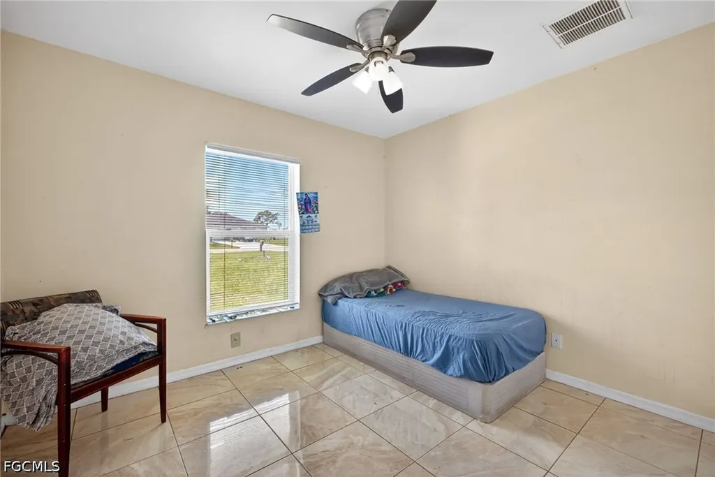 4700/4702 Leonard Boulevard S Lehigh Acres FL 33973