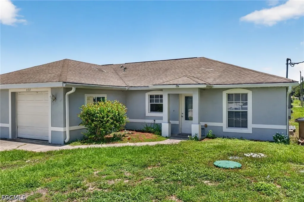 4700/4702 Leonard Boulevard S Lehigh Acres FL 33973