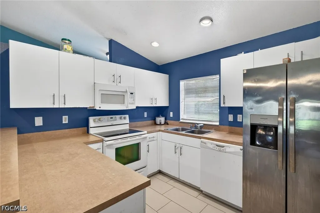 4700/4702 Leonard Boulevard S Lehigh Acres FL 33973