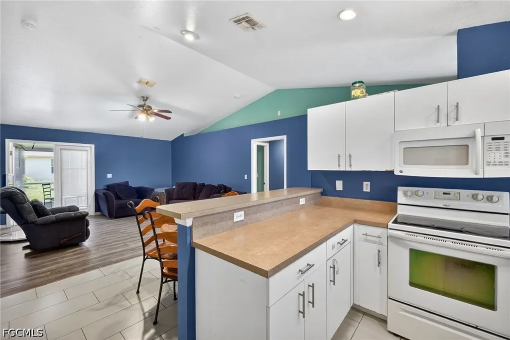 4700/4702 Leonard Boulevard S Lehigh Acres FL 33973