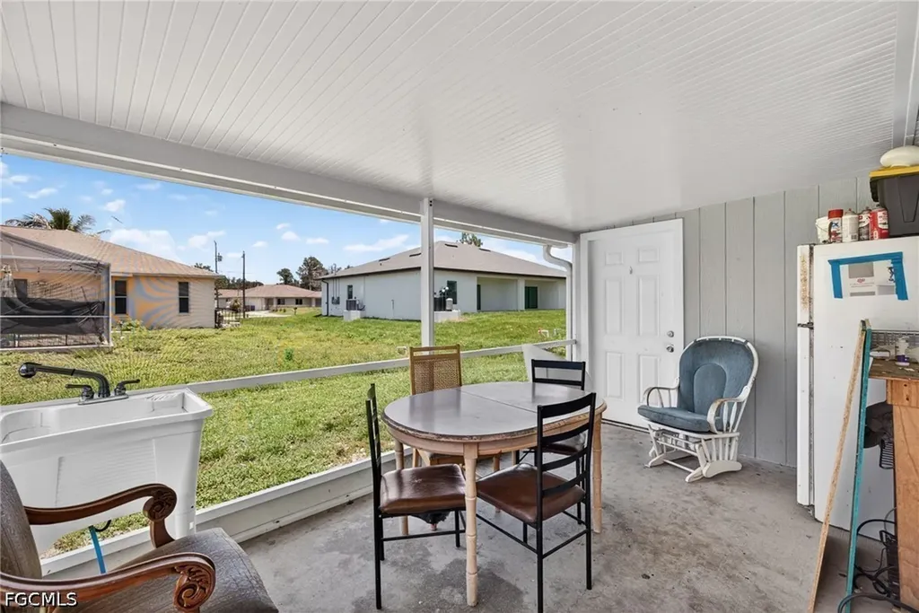 4700/4702 Leonard Boulevard S Lehigh Acres FL 33973