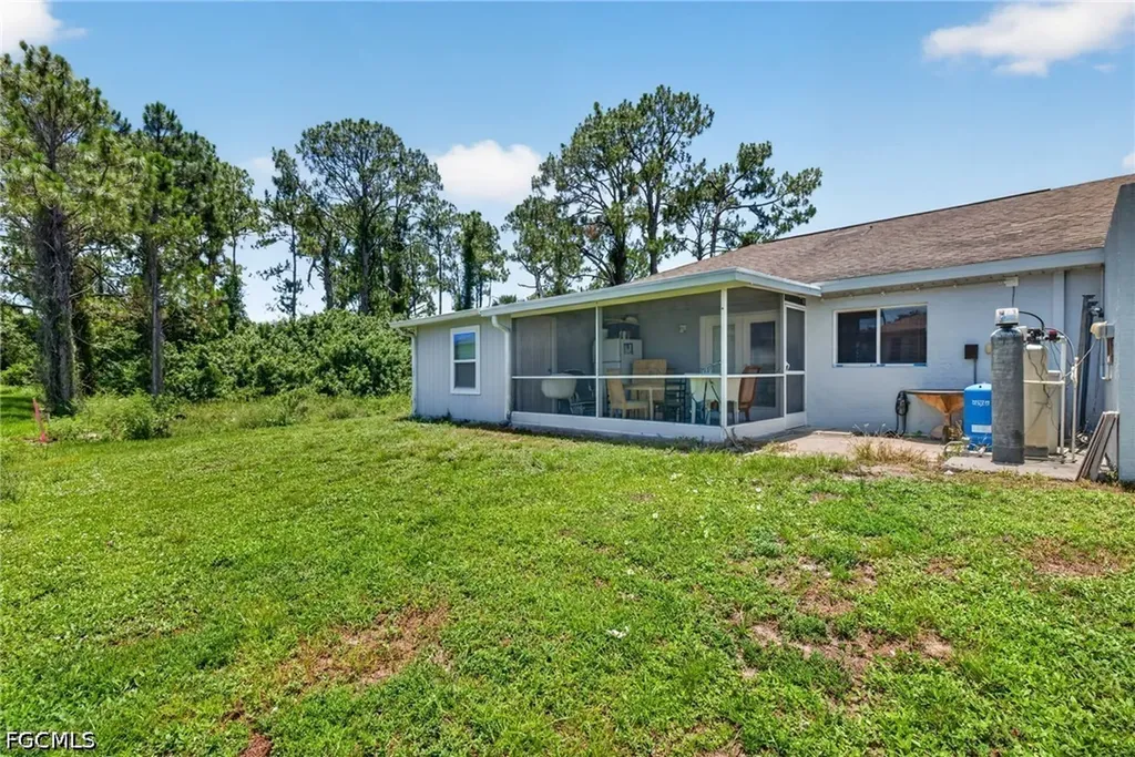 4700/4702 Leonard Boulevard S Lehigh Acres FL 33973