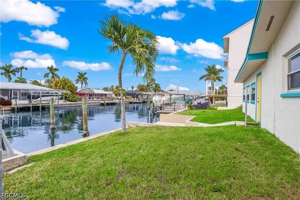 2742 Bruce Street Matlacha FL 33993