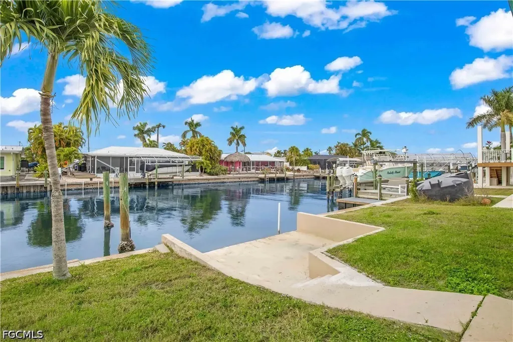 2742 Bruce Street Matlacha FL 33993