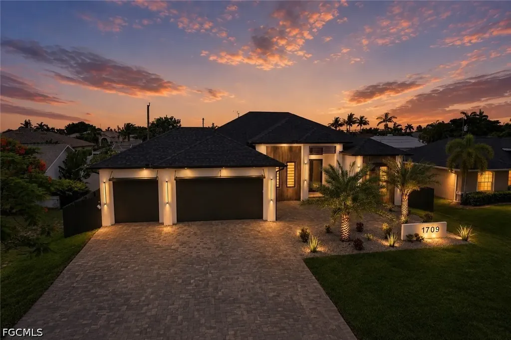 1709 SW 43rd Lane Cape Coral FL 33914