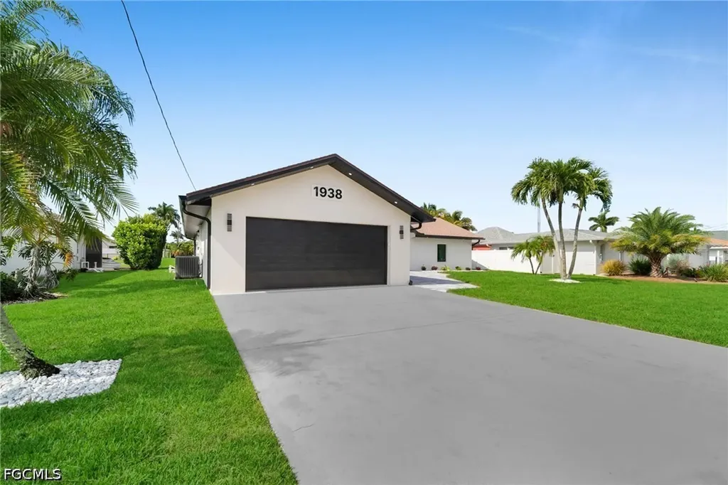 1938 Cornwallis Parkway Cape Coral FL 33904