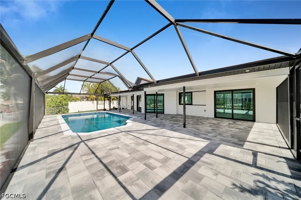 1938 Cornwallis Parkway Cape Coral FL 33904