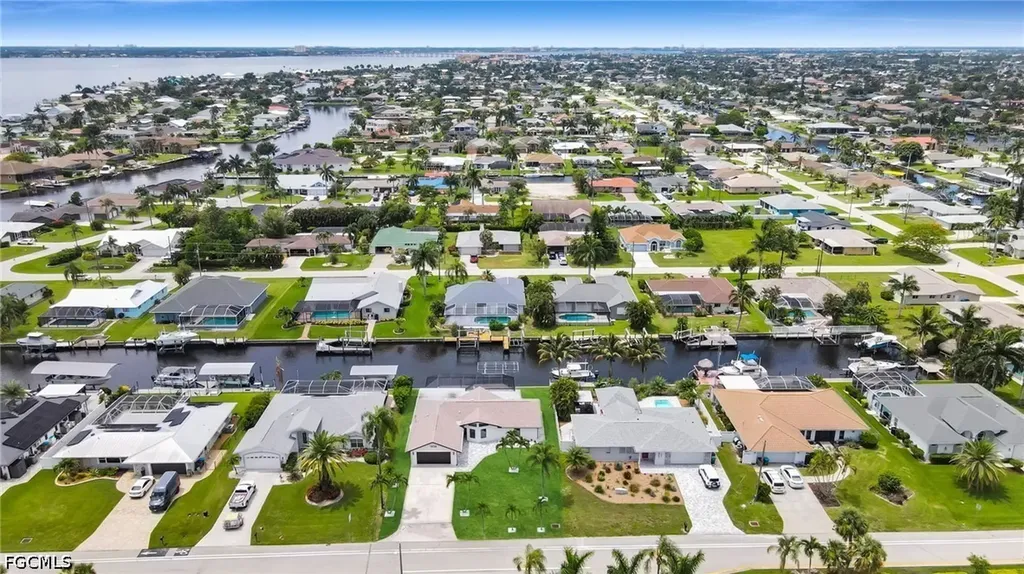 1938 Cornwallis Parkway Cape Coral FL 33904