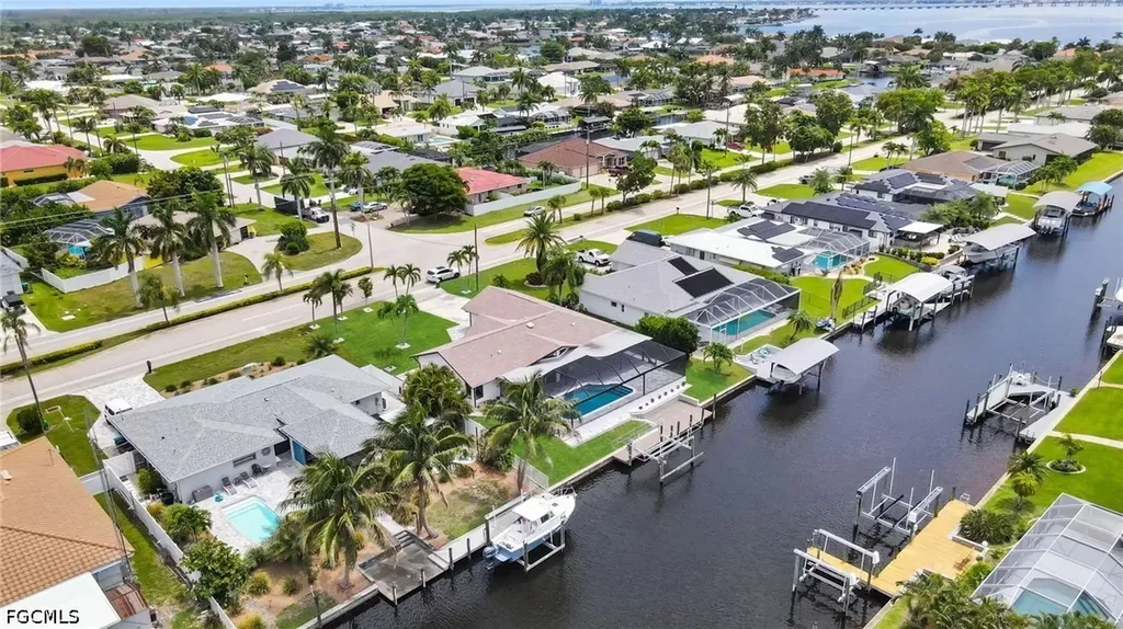 1938 Cornwallis Parkway Cape Coral FL 33904