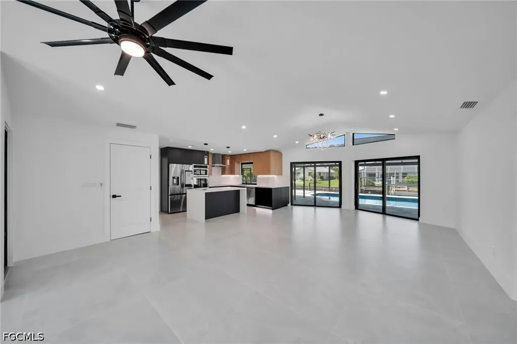 1938 Cornwallis Parkway Cape Coral FL 33904