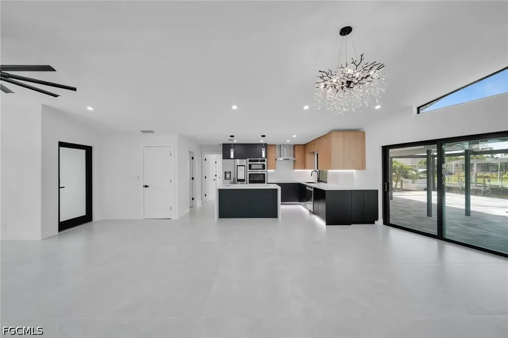 1938 Cornwallis Parkway Cape Coral FL 33904