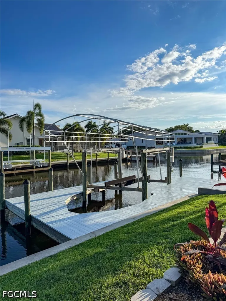 2317 SE 27th Street Cape Coral FL 33904