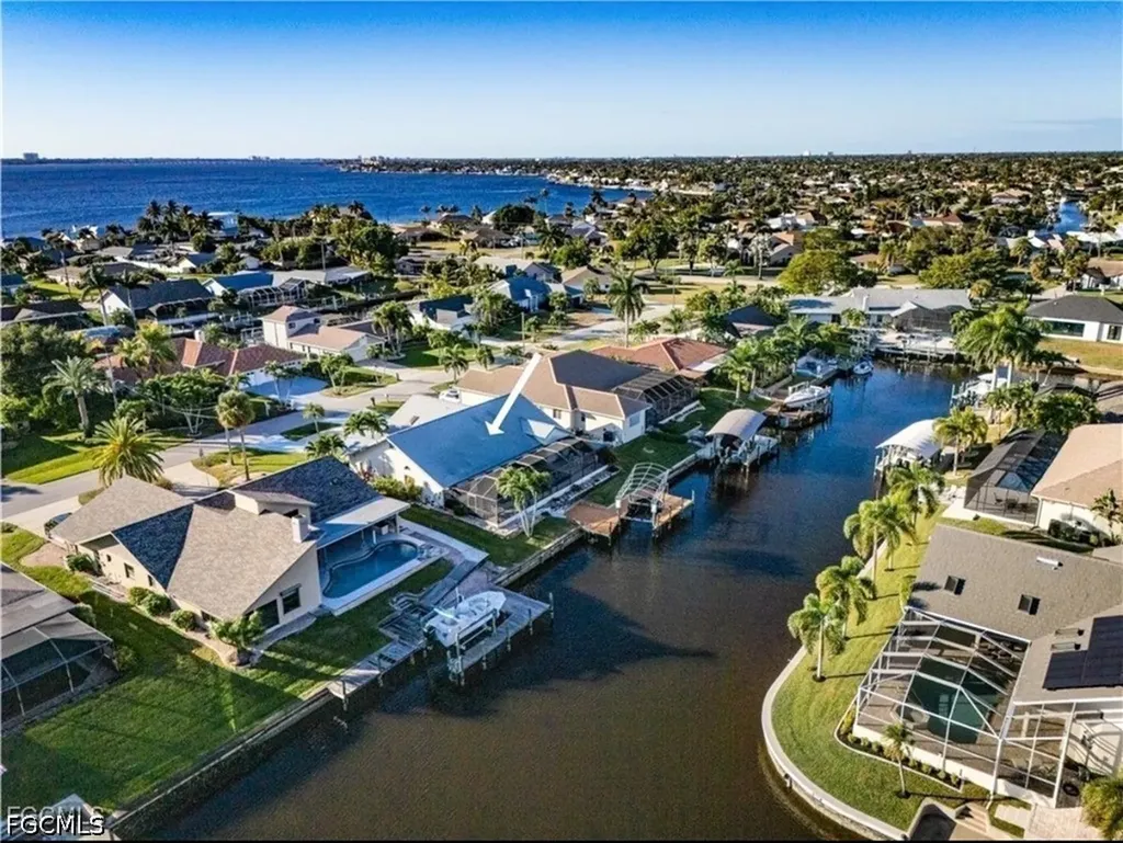 2317 SE 27th Street Cape Coral FL 33904