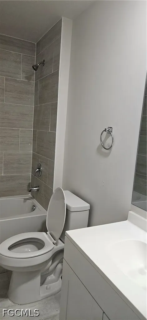 1329 NE 19th Street Cape Coral FL 33909