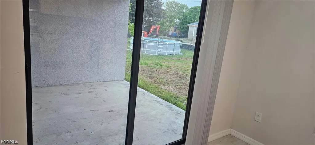 1329 NE 19th Street Cape Coral FL 33909