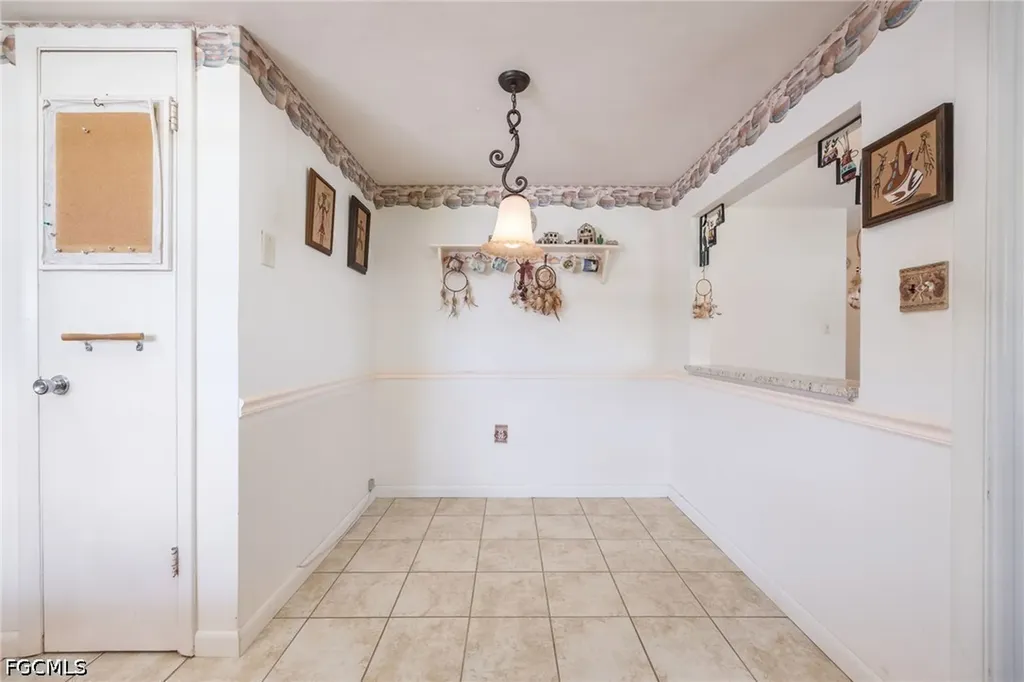 5585 Hamlet Lane Fort Myers FL 33919