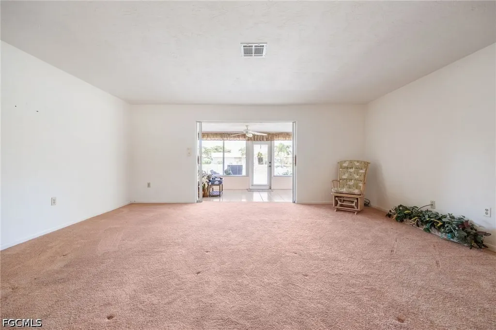 5585 Hamlet Lane Fort Myers FL 33919