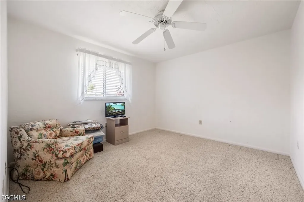 5585 Hamlet Lane Fort Myers FL 33919