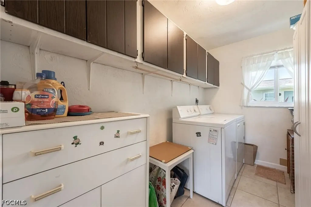 5585 Hamlet Lane Fort Myers FL 33919