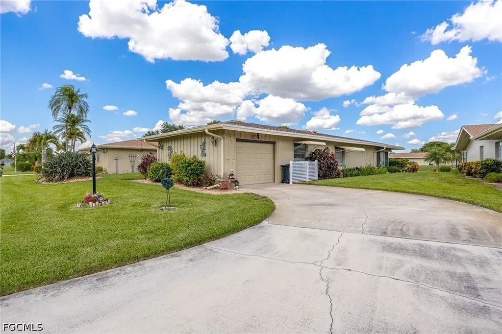 5585 Hamlet Lane Fort Myers FL 33919