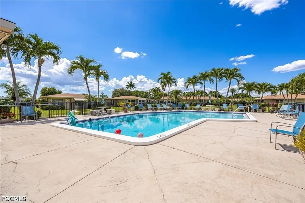 5585 Hamlet Lane Fort Myers FL 33919