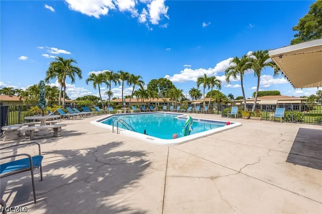 5585 Hamlet Lane Fort Myers FL 33919