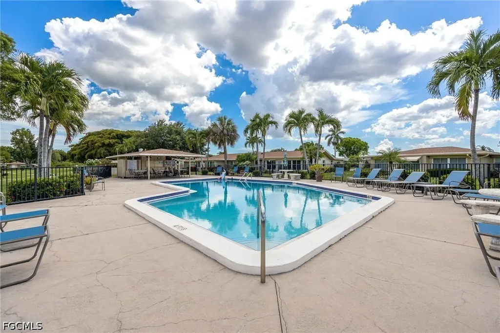 5585 Hamlet Lane Fort Myers FL 33919